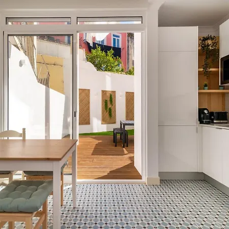 Guestready - Dazzling Apt With Private Terrace Lisbon